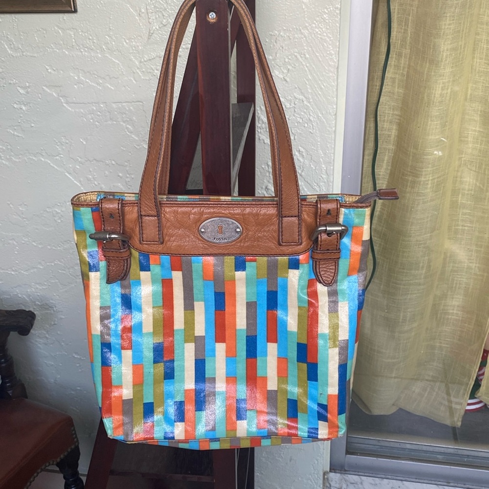 Fossil tote bag